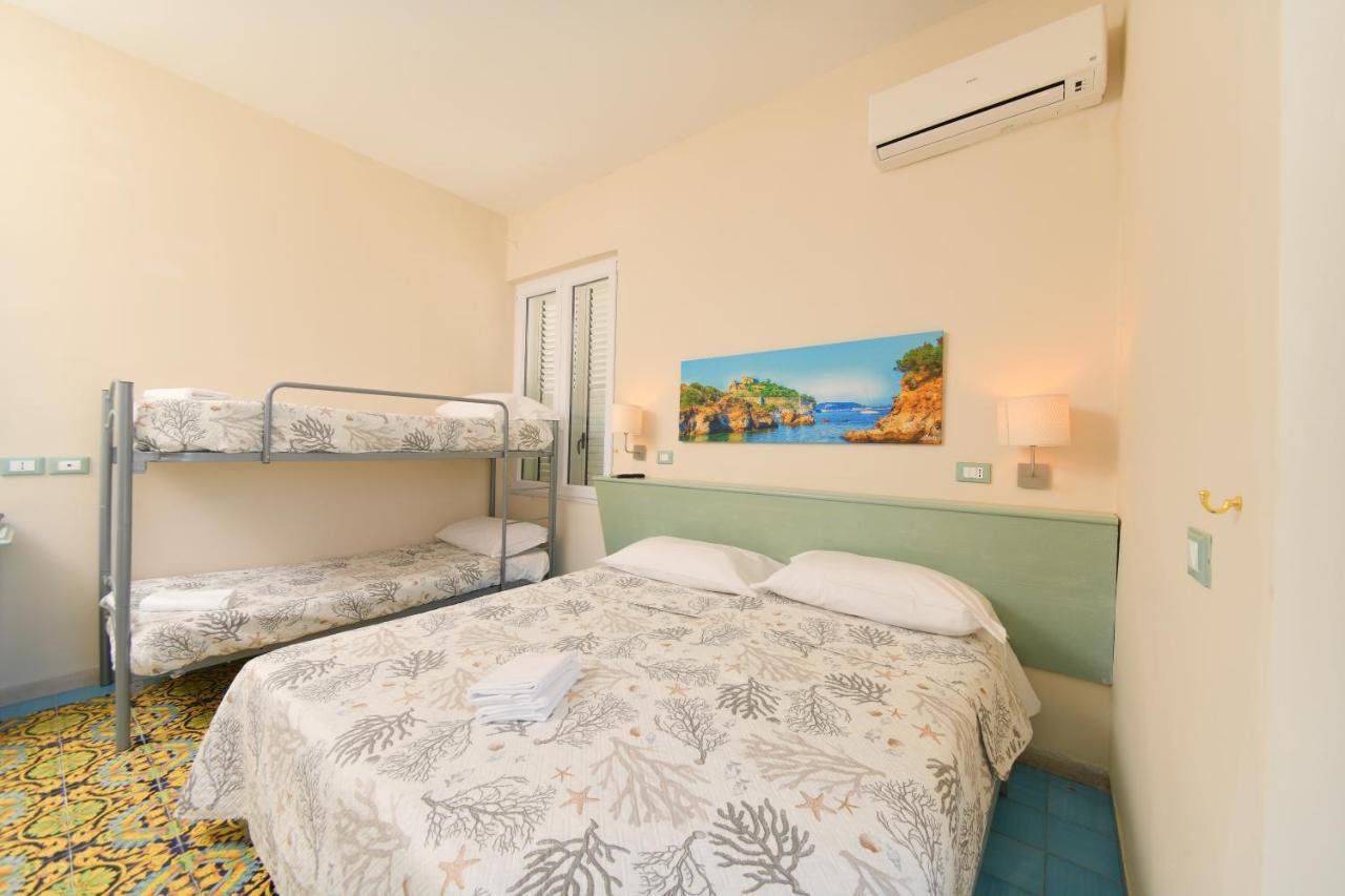Albergo Atlantic Искья Экстерьер фото
