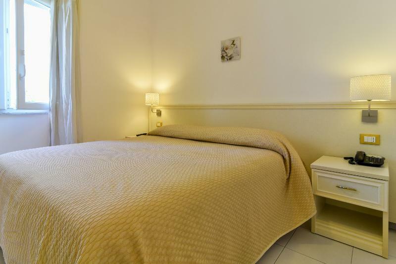 Albergo Atlantic Искья Экстерьер фото